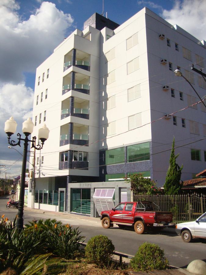 Aredes Hotel Итабирито Екстериор снимка