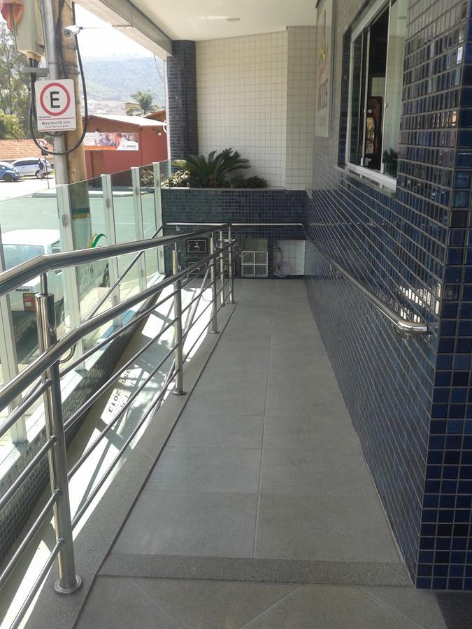 Aredes Hotel Итабирито Екстериор снимка